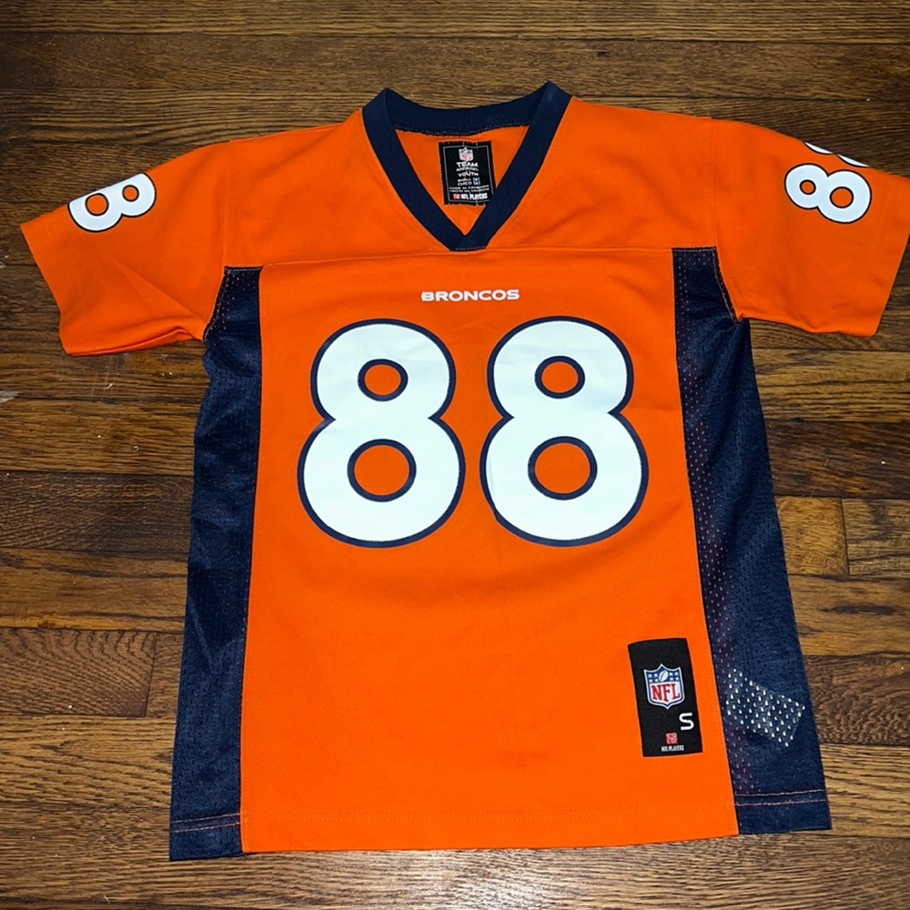 NFL Bronco’s J.Thomas Jersey Youth
